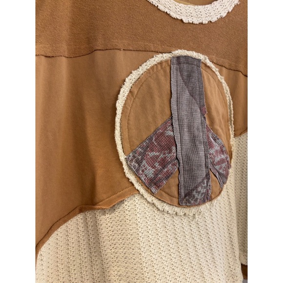 POL Peace Sign Patchwork Sweatshirt Boho Mixed Media Top Brown Size Small - Picture 4 of 6